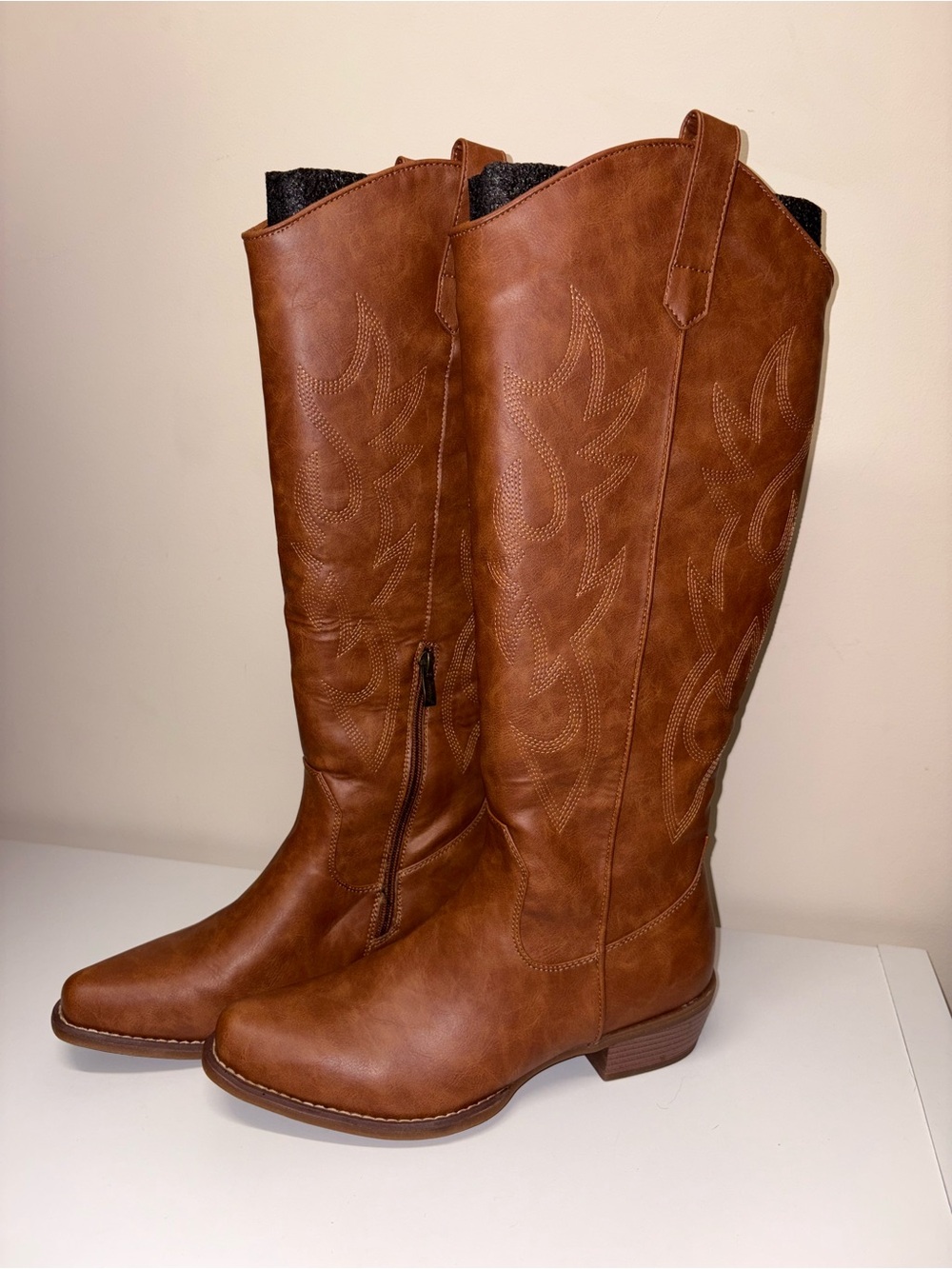 Women's Over-the-Knee Western Boots in Brown